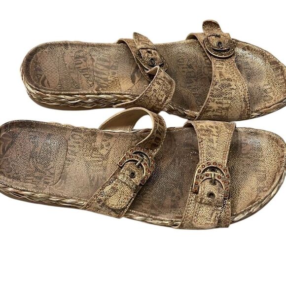 Stuart Weitzman Women's Slide Sandals Brown Size 8.5 Elegant Design - Picture 2 of 11